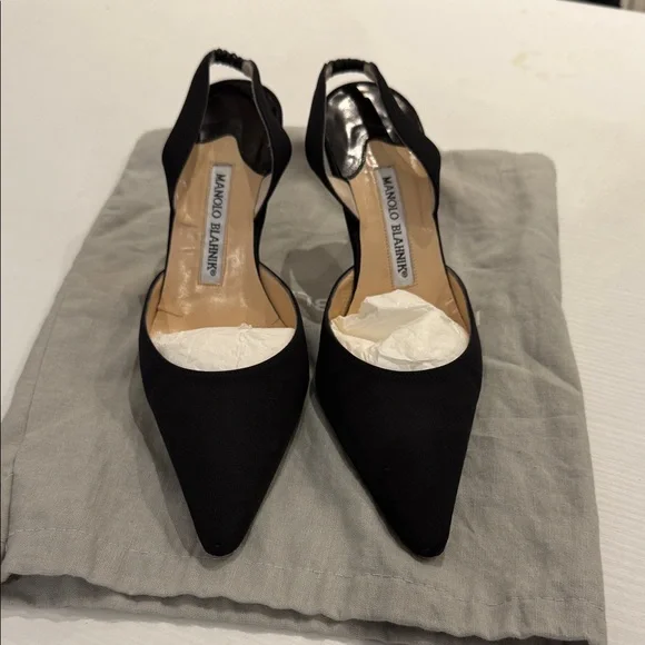 Manolo Blahnik Carolyne Satin Slingback Pumps - Picture 2 of 6